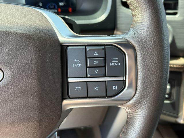 Photo of 2023 Agate Black Metallic Ford Expedition