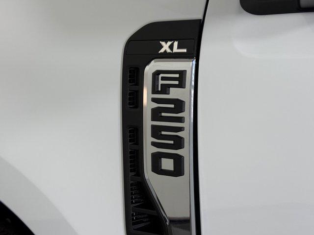 Photo of 2025 Oxford White Ford F-250