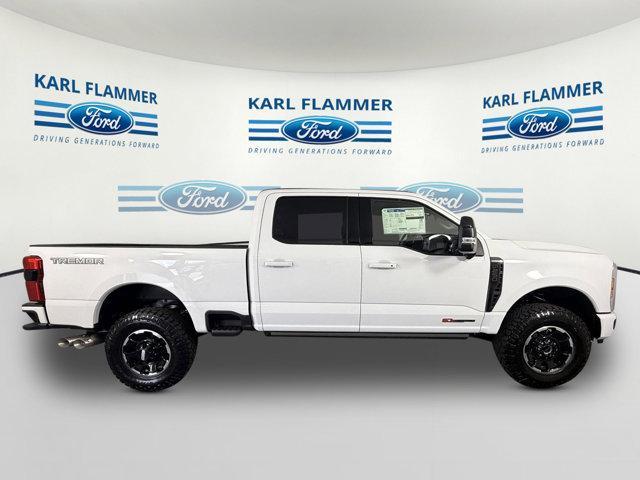 Photo of 2025 Oxford White Ford F-250