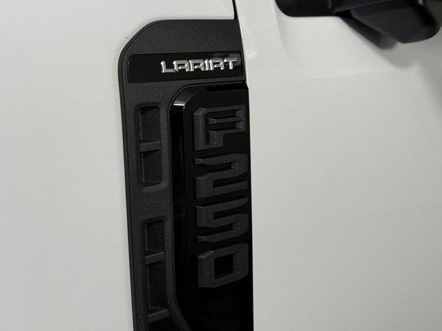 Photo of 2025 Oxford White Ford F-250