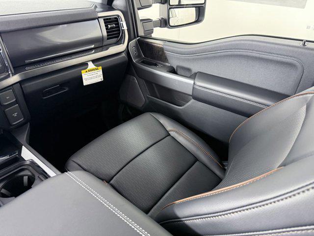 Photo of 2025 Oxford White Ford F-250