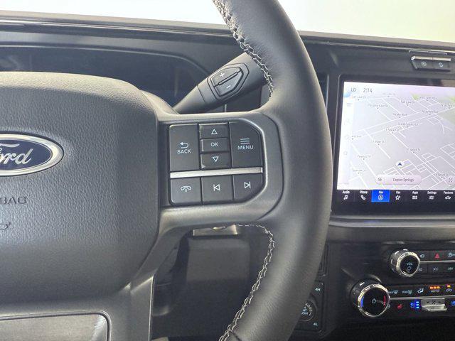 Photo of 2025 Oxford White Ford F-250