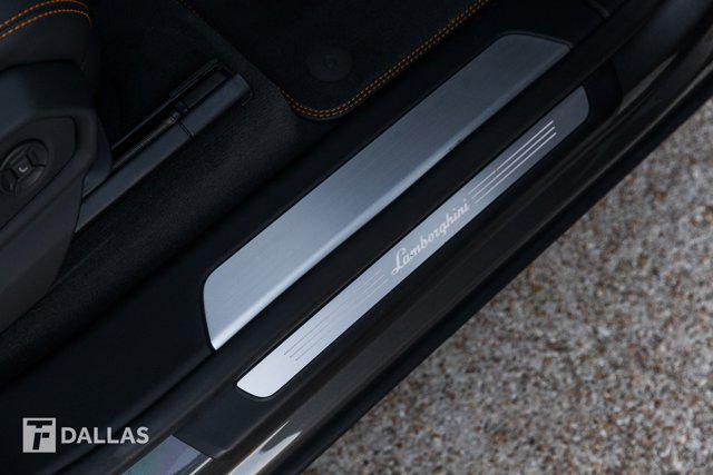 Photo of 2021 Grigio Keres Metallic Lamborghini Urus