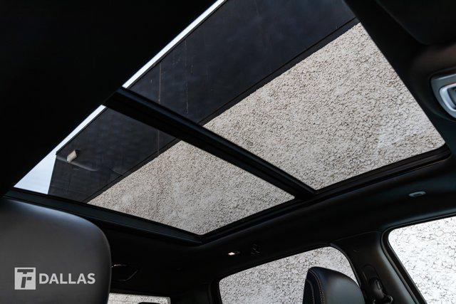 Photo of 2024 Bright White Clearcoat RAM 1500