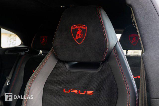 Photo of 2023 Bianco Monocerus Metallic Lamborghini Urus
