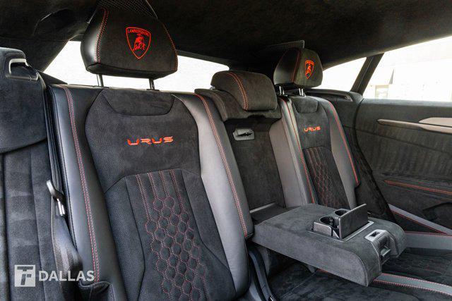 Photo of 2023 Bianco Monocerus Metallic Lamborghini Urus
