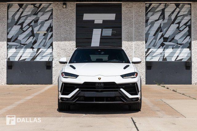 Photo of 2023 Bianco Monocerus Metallic Lamborghini Urus