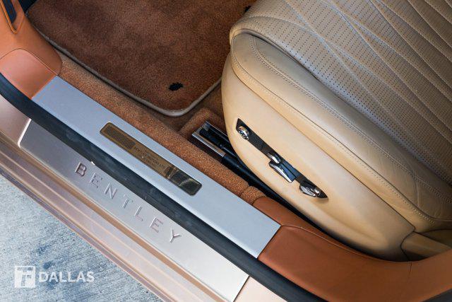 Photo of 2022 Rose Gold Metallic Bentley Flying Spur