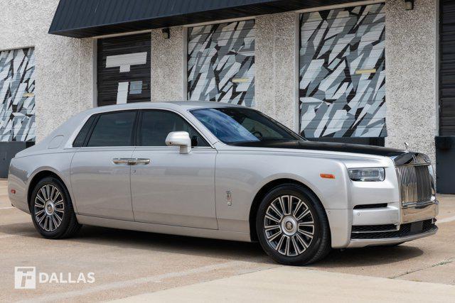 Photo of 2023 Premiere Silver Rolls-Royce Phantom