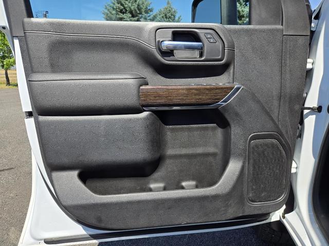 Photo of 2023 Summit White GMC Sierra 3500