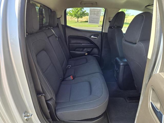 Photo of 2017 SILVER ICE Chevrolet Colorado