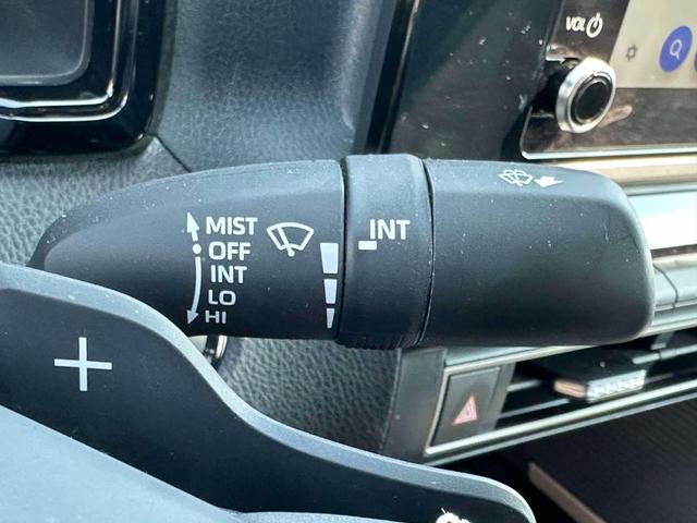 Photo of 2025 White Toyota Camry