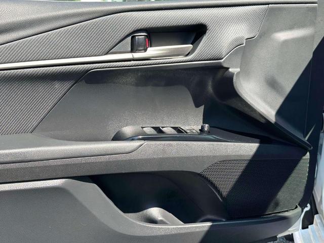 Photo of 2025 White Toyota Camry