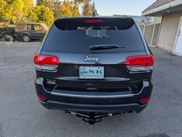 Photo of 2015 Brilliant Black Crystal Pearlcoat Jeep Grand Cherokee