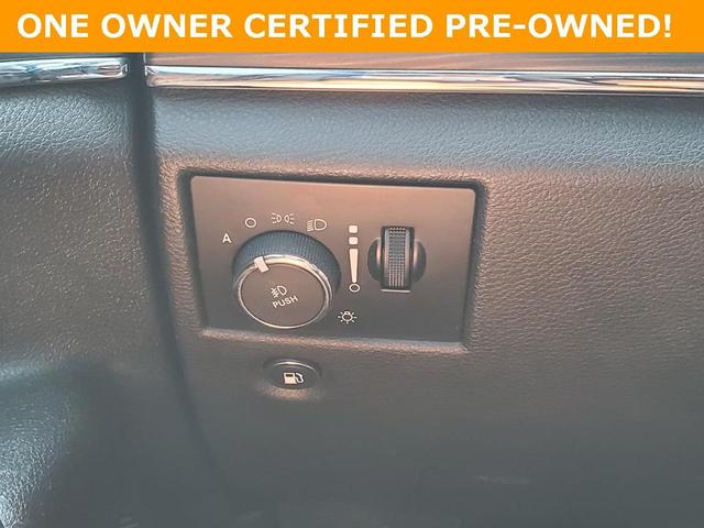 Photo of 2022 Bright White Clearcoat Jeep Grand Cherokee WK