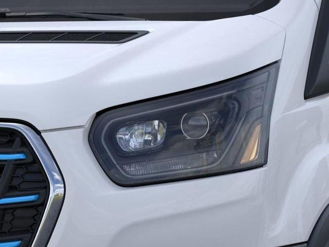 Photo of 2025 Oxford White Ford E-Transit