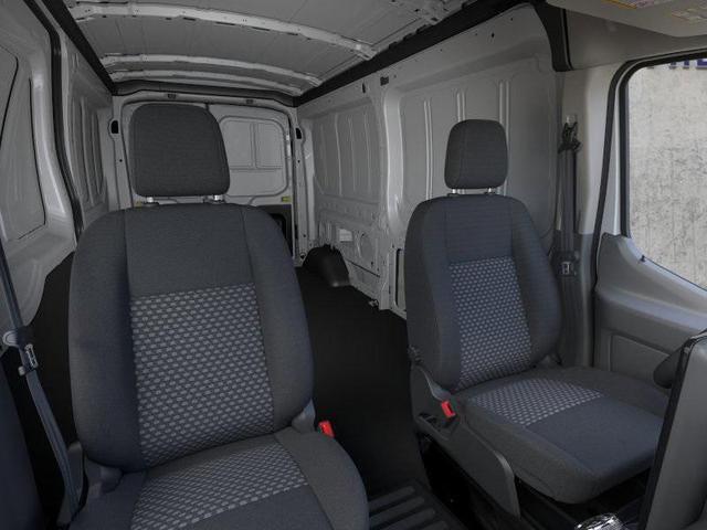 Photo of 2025 Oxford White Ford E-Transit