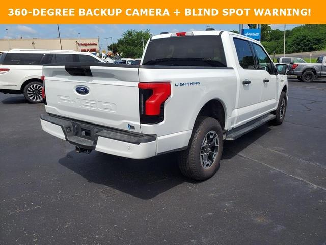 Photo of 2023 Oxford White Ford F-150 Lightning