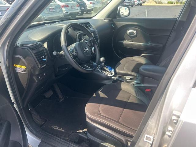 Photo of 2019 Bright Silver Kia Soul