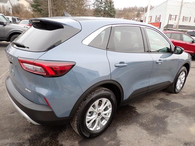 Photo of 2024 Vapor Blue Metallic Ford Escape