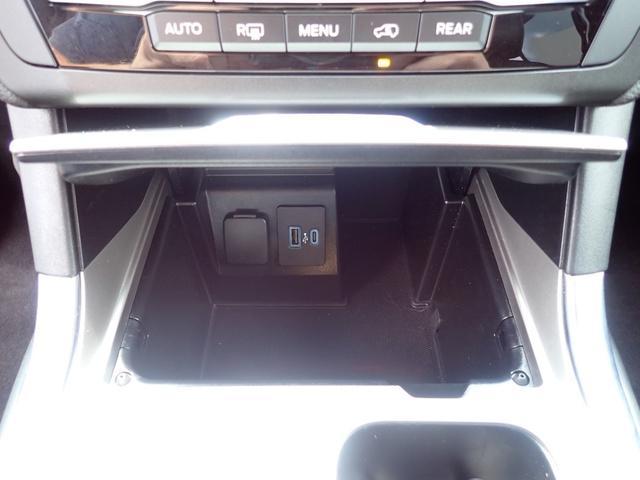 Photo of 2020 Agate Black Ford Explorer