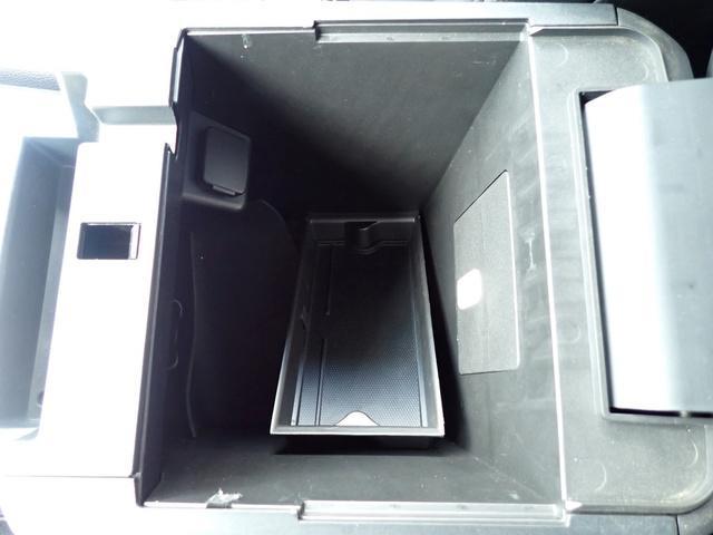 Photo of 2020 Agate Black Ford Explorer