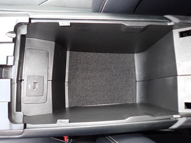 Photo of 2018 Ingot Silver Ford Fusion Hybrid