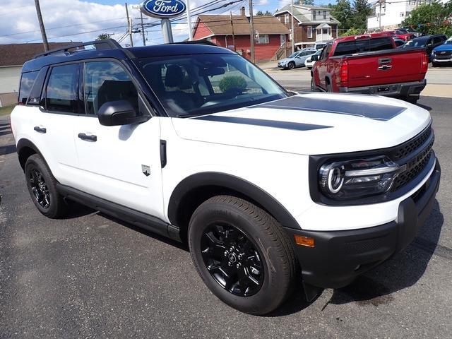Photo of 2025 Oxford White Ford Bronco Sport