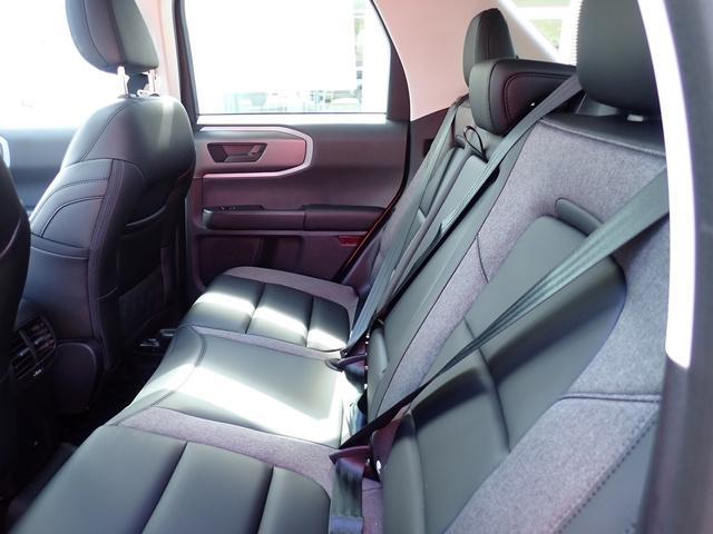 Photo of 2025 Oxford White Ford Bronco Sport
