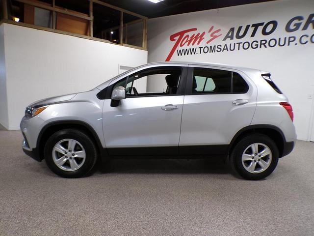Photo of 2018 Silver Ice Metallic Chevrolet Trax