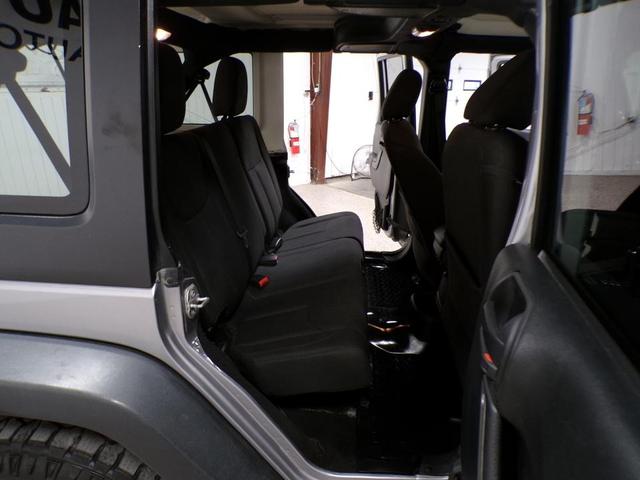 Photo of 2018 Billet Silver Metallic Clearcoat Jeep Wrangler JK Unlimited