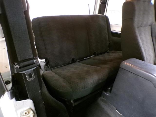 Photo of 2005 Bright Silver Metallic Jeep Wrangler