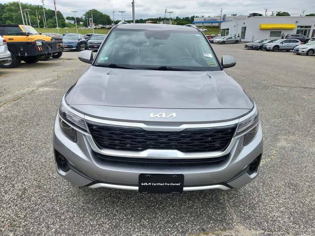 Photo of 2023 Steel Gray Kia Seltos