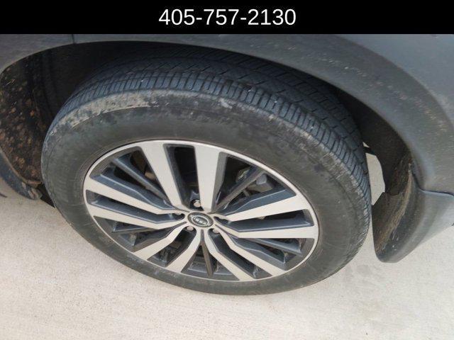Photo of 2022 Gun Metallic Nissan Pathfinder
