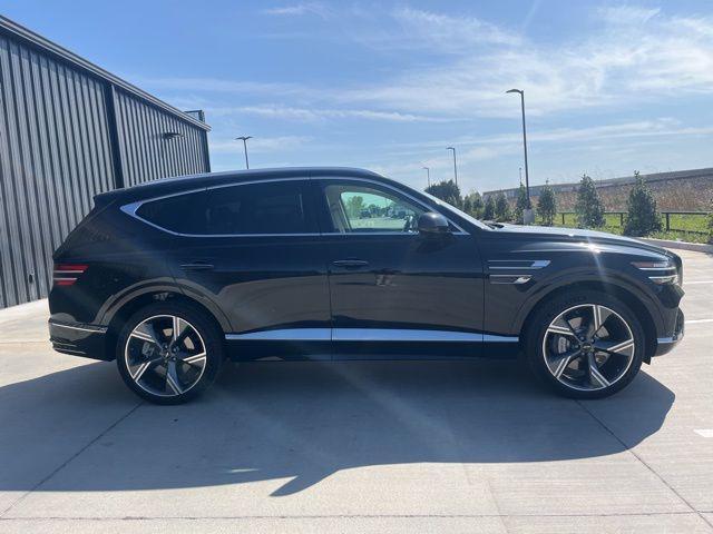 Photo of 2025 Vik Black Genesis GV80