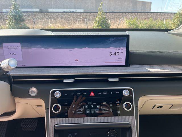 Photo of 2025 Vik Black Genesis GV80