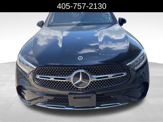 Photo of 2023 Black Mercedes-Benz GLC 300