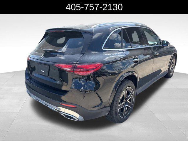 Photo of 2023 Black Mercedes-Benz GLC 300