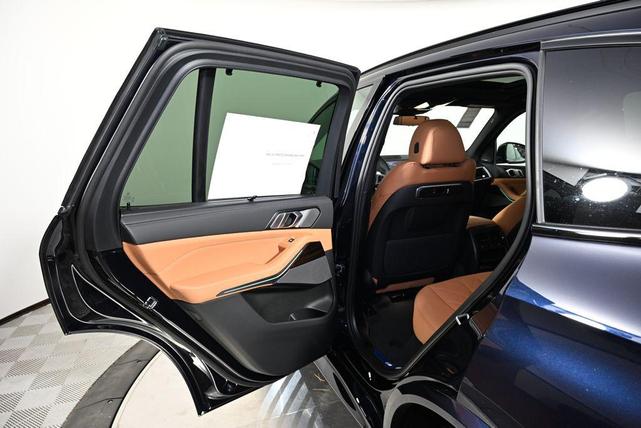Photo of 2026 Carbon Black Metallic BMW X5
