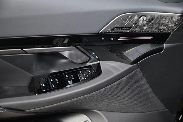 Photo of 2026 Black Sapphire Metallic BMW 530