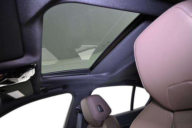 Photo of 2026 Mineral White Metallic BMW 530