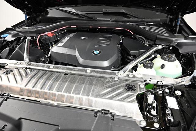Photo of 2025 Black Sapphire Metallic BMW X3