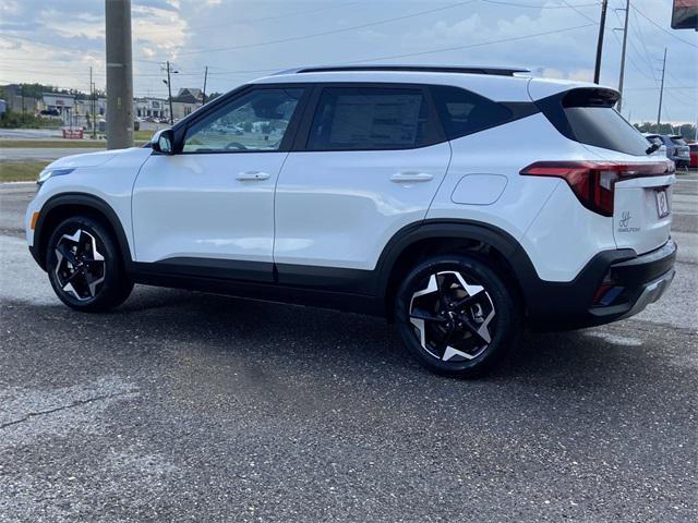 Photo of 2025 Snow White Pearl Kia Seltos