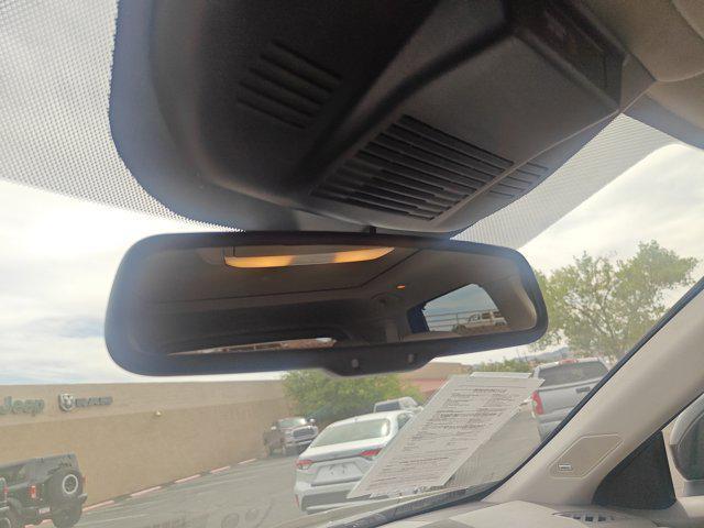 Photo of 2023 Super Black Nissan Rogue