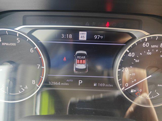 Photo of 2023 Super Black Nissan Rogue