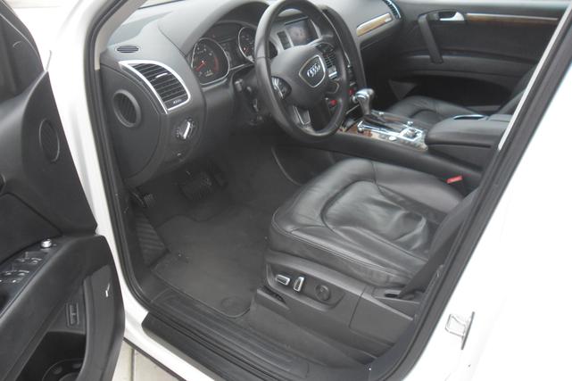 Photo of 2014 Carrara White Audi Q7