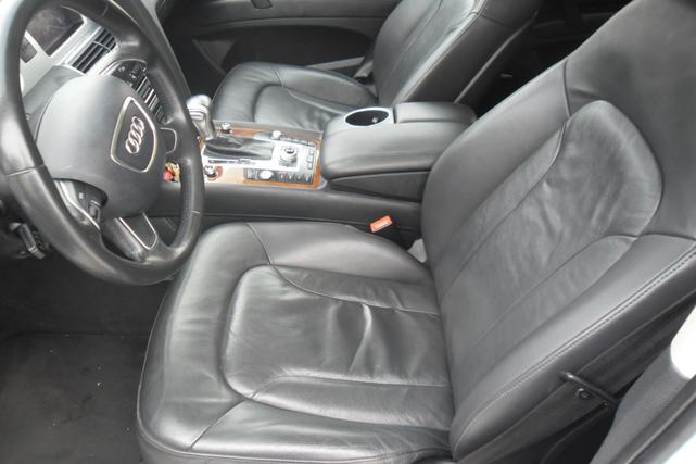 Photo of 2014 Carrara White Audi Q7