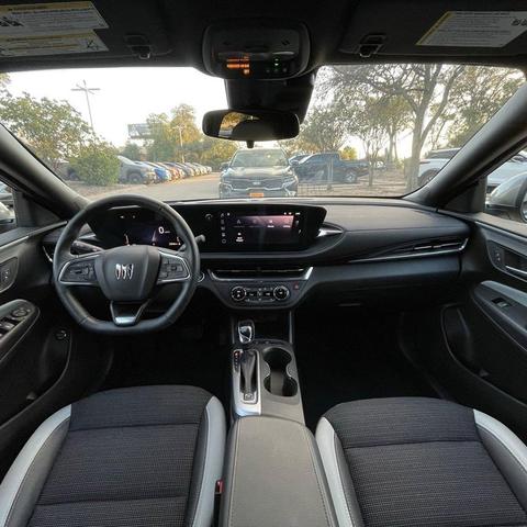 Photo of 2024 Moonstone Gray Metallic Buick Envista