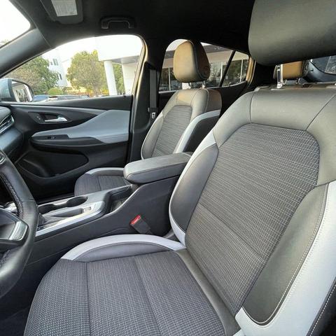 Photo of 2024 Moonstone Gray Metallic Buick Envista