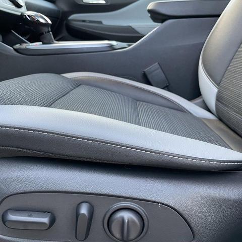 Photo of 2024 Moonstone Gray Metallic Buick Envista